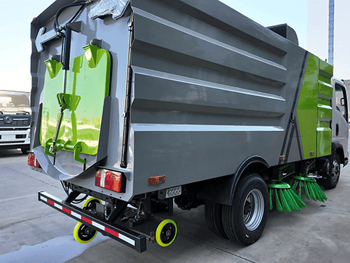 ROAD SWEEPER TRUCK WITH DUST BIN AND WATER TANK-4