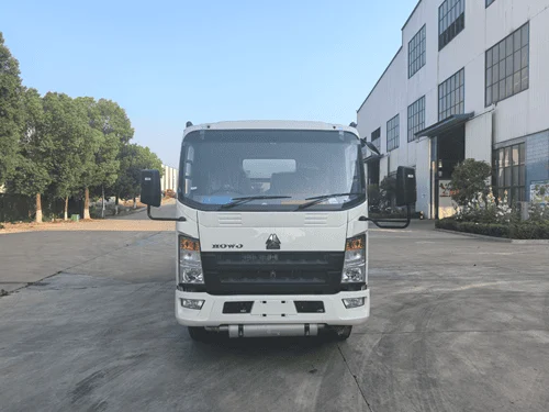 Howo Fuel Truck-Camión ligero-1