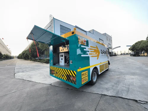Howo Fuel Truck-Camión ligero-7