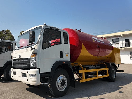 SINOTRUK HOWO 4X2 LPG Tanque de Gas Camión Bobtail 8-15m3-4
