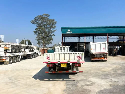 Sinotruk-Howo-4x2-camión-de-carga-18