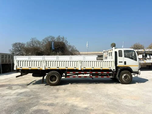 Sinotruk-Howo-4x2-camión-de-carga-20