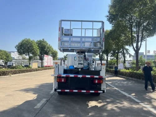 Camión plataforma de trabajo aéreo SINOTRUK HOWO 4X2-10