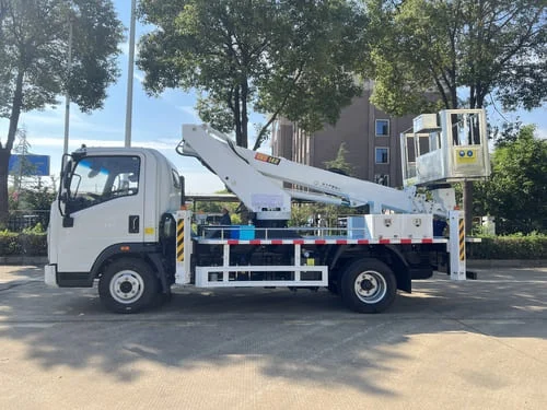 Camión con plataforma elevadora SINOTRUK HOWO 4X2-8