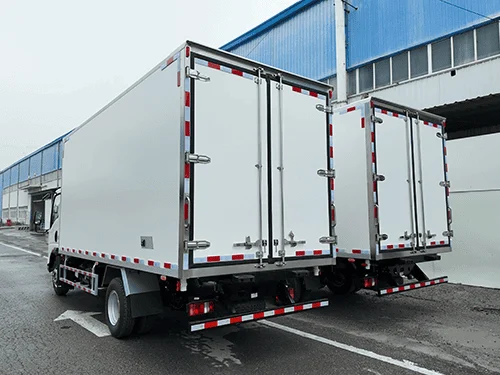 شاحنة ثلاجة SINOTRUK HOWO 4x2 SINOTRUK 4x2 - 2