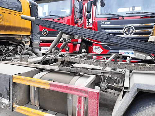 SINOTRUK HOWO 4×2 Camión de remolque-2