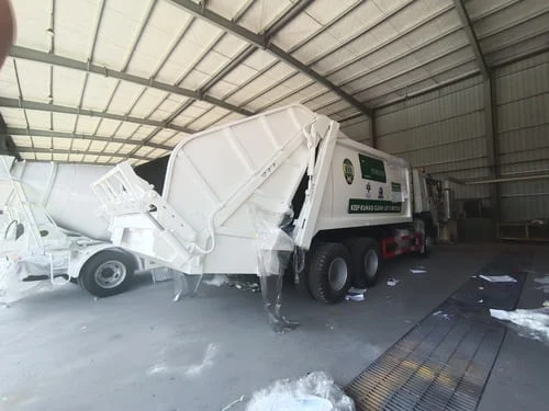 SINOTRUK HOWO-TX 6*4 Camión de recogida de basura-5