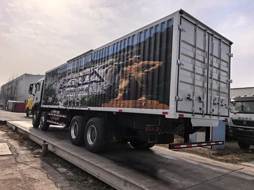 Caminhão para serviço pesado SINOTRUK HOWO TX 8x4 Box Body-1