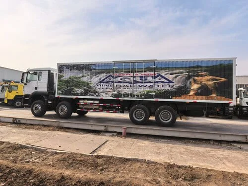 Caminhão para serviço pesado SINOTRUK HOWO TX 8x4 Box Body-2