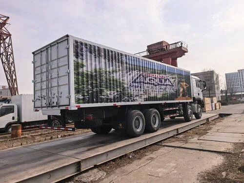 Caminhão para serviço pesado SINOTRUK HOWO TX 8x4 Box Body-4