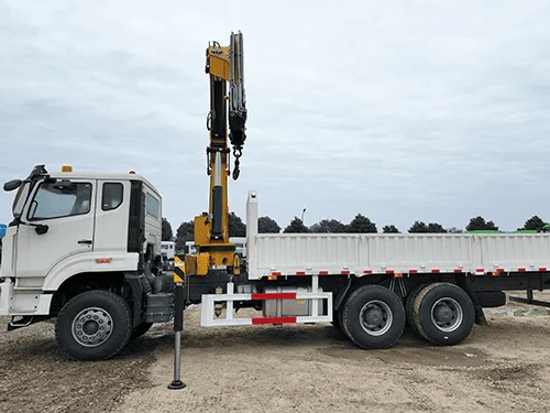 Camión grúa SINOTRUK NX 6X4 - Grúa de nudillos de 12 toneladas-9
