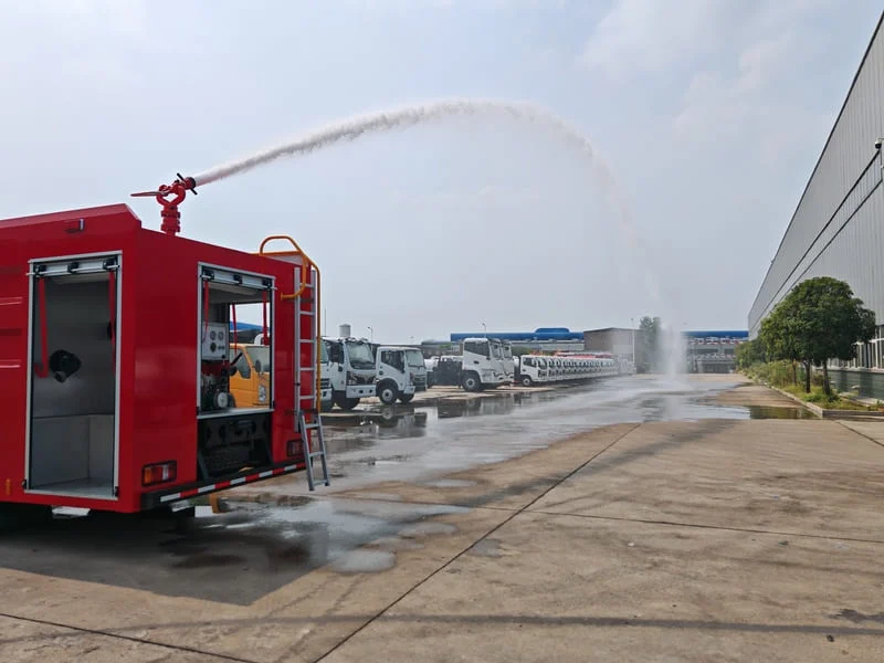 SINOTRUK HOWO 4x2 Light-Duty Fire Truck-4